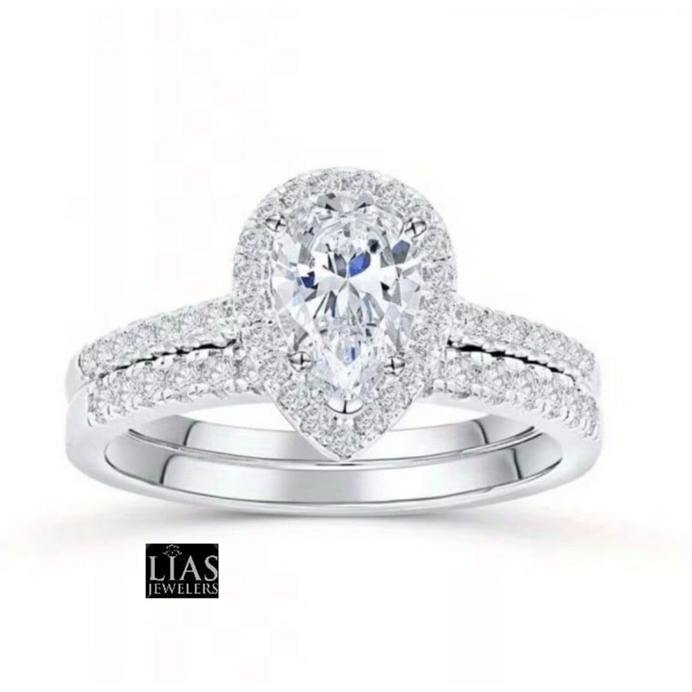 Brand New 18k White Gold  Wedding Ring Set